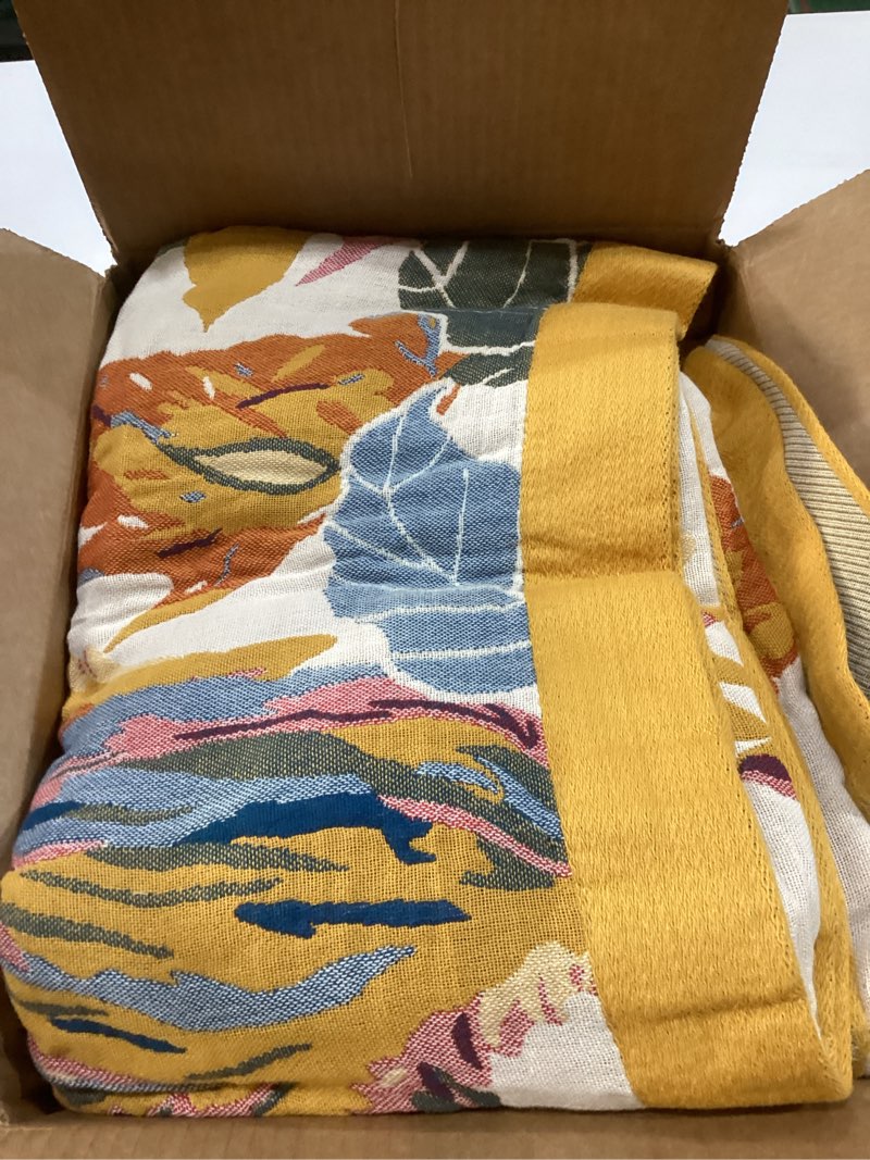 KMBFWU Farmhouse Throw Blanket, 50"x 60" Boho Throw Blankets for Couch Cover, 100% Cotton Bohemian Vintage Quilt for All Seasons Reversible Florals Lightweight Picnic Blankets Home Decoration