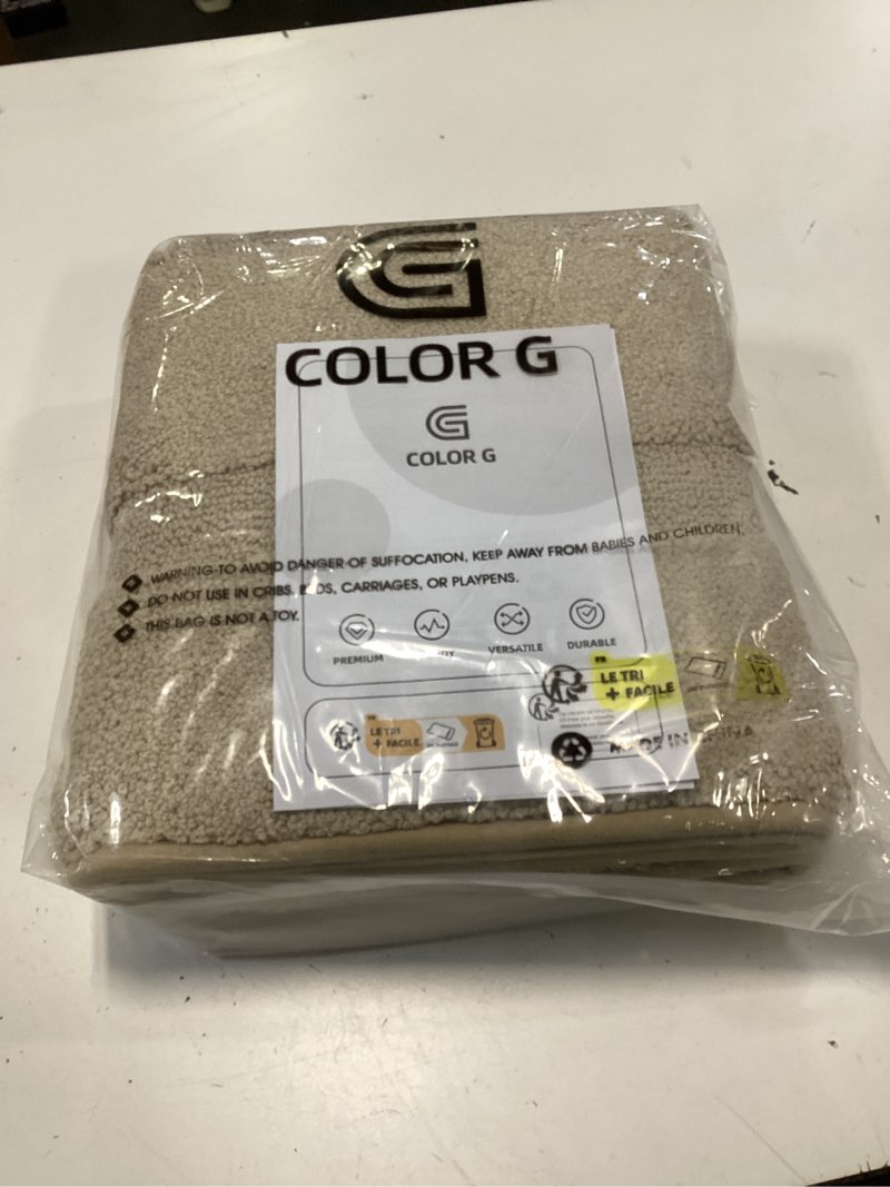 Condition photo showing New/Like New for Color&Geometry Khaki Bathroom Rugs Non Slip Large Bath Rugs Absorbent 24"x43",Washable Bath Mat Quick Dry, Upgraded Premium Microfiber Plush for Bathroom Bathtub and Shower Floor,Laundry