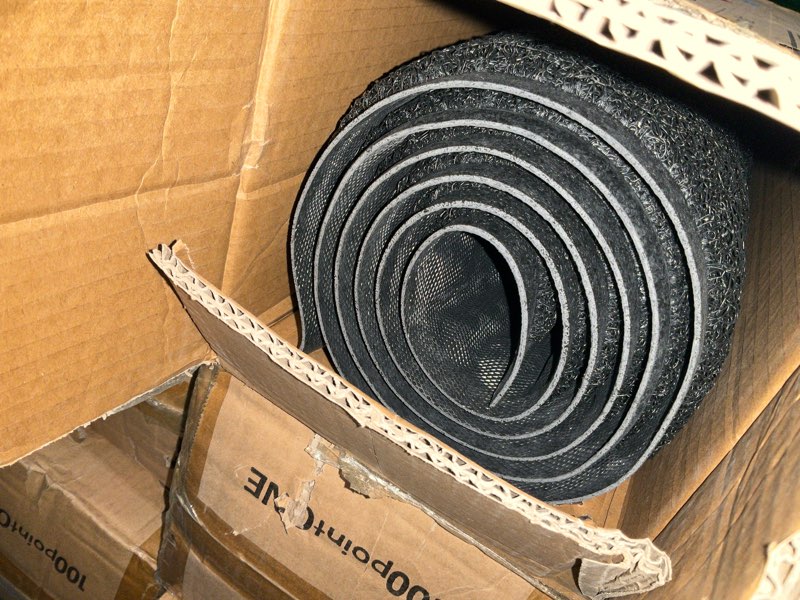 Condition photo showing Good Condition for Sturdy Front Door Mat, 36" x 72" Heavy Duty Outdoor Indoor Mats to Trap Dirt and Moisture, Non-Slip Waterproof Door Mat Inside Entrance, Washable Welcome Mats for Home Entryway?Black?