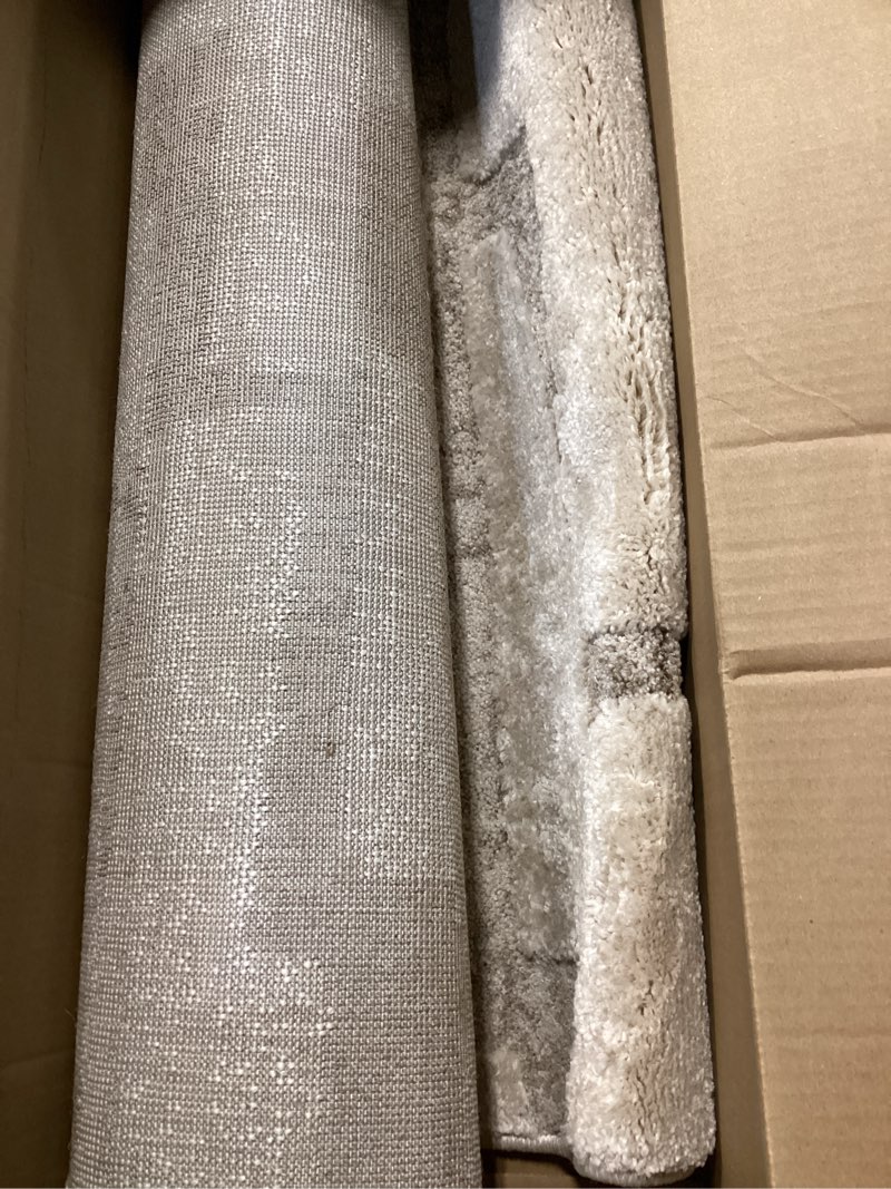 Condition photo showing Good Condition for Loloi Amber Lewis Monty Collection MOT-04 Taupe/Beige 2'-7" x 4', .50" Pile Height, Area Rug Taupe / Beige 2'7" x 4' (Rectangular)