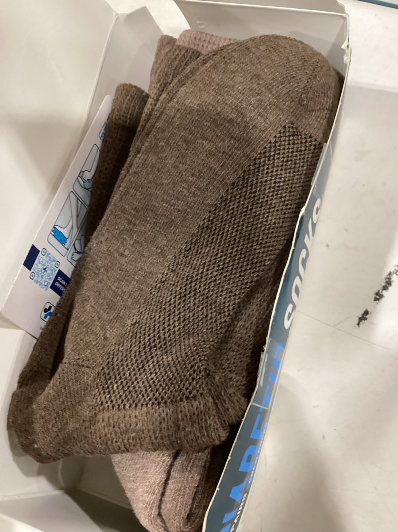 Condition photo showing New/Like New for doctor's select® diabetic socks for men and women - non-binding neuropathy socks for diabetics men | non grip & grip socks large browns & grays pack - 4 pairs