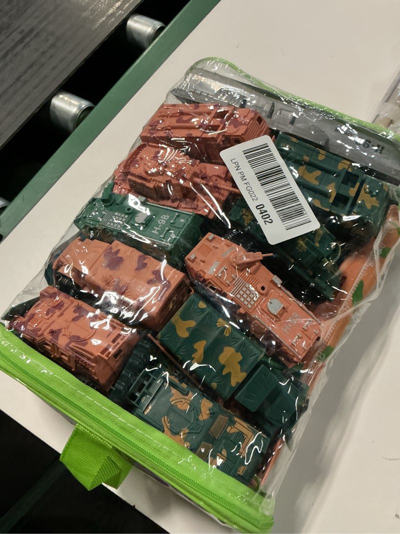 Condition photo showing Good Condition for Liberty Imports Military Air Force Navy Deluxe Action Figures Army Men Soldiers Playset with Scaled Vehicles (73 pcs)