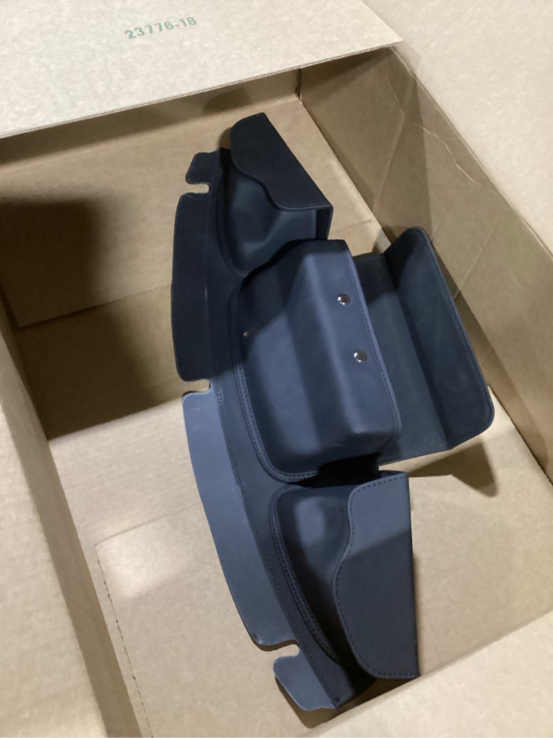 Condition photo showing Good Condition for tct-mt 3 pocket windshield bag pouch fairing bag fit for harley touring 2014-2021 flht, flhtc, flhx, flhtk, flhtcu electra glide, street glide,trike models black