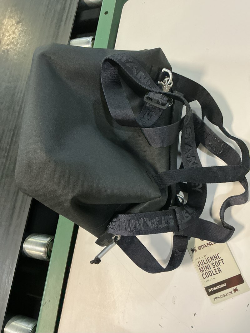 Condition photo showing Good Condition for stanley all day julienne soft cooler bag and lunch box | insulated travel bag with zipper | bpa-free black mini