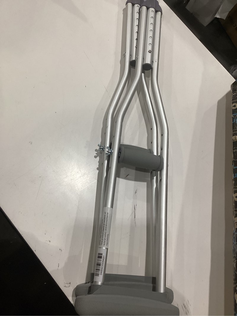 Condition photo showing Good Condition for pcp aluminum crutches, push button adjustable height, lightweight, 1 pair, kids child size (4'0" to 4'6")