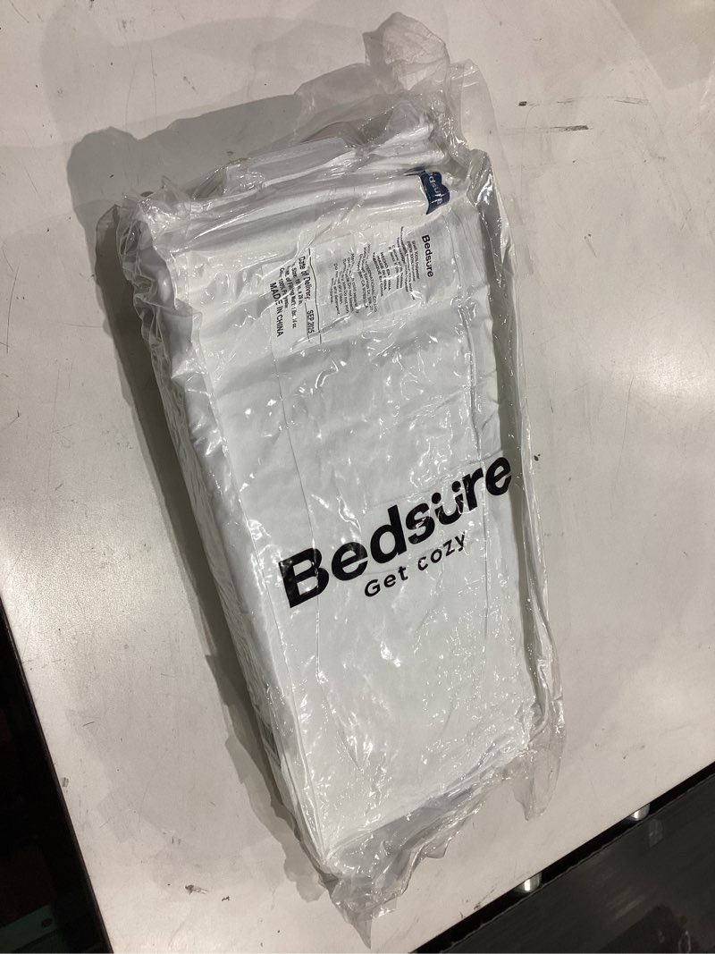 Condition photo showing Good Condition for bedsure king size pillows set of 2 - king size bed pillows 2 pack for sleeping, soft and supportive, hotel quality, original down alternative filling for side, back sleepers soft-2pk king