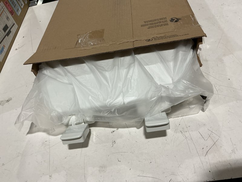 Condition photo showing Good Condition for bemis 600e4 000 ashland toilet seat with slow close, never loosens and provide the perfect fit, round, enameled wood, white