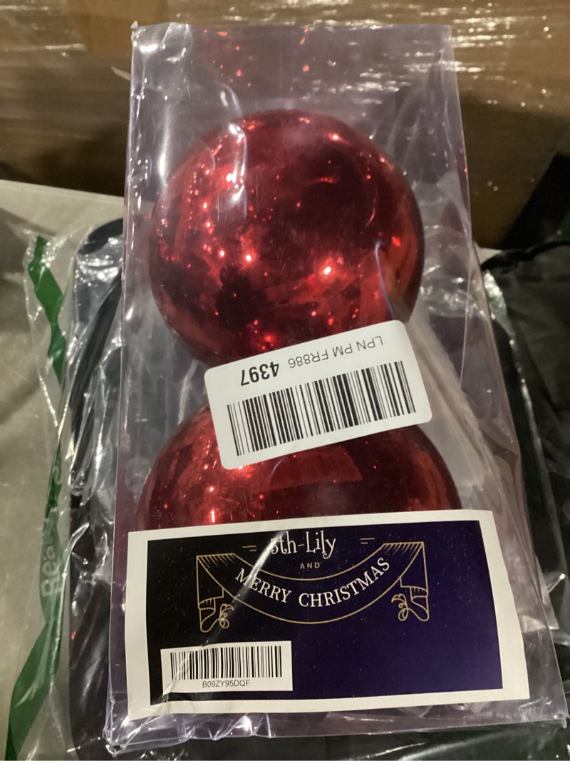 Condition photo showing Good Condition for Extra Large Hanging Shatterproof Tree Ball Clear Christmas Ball Ornaments Decorative Mercury Ball with Tree Ornaments Hooks for Xmas Holiday Wedding Decoration (Red,6inch/2Pcs) Red 5.9