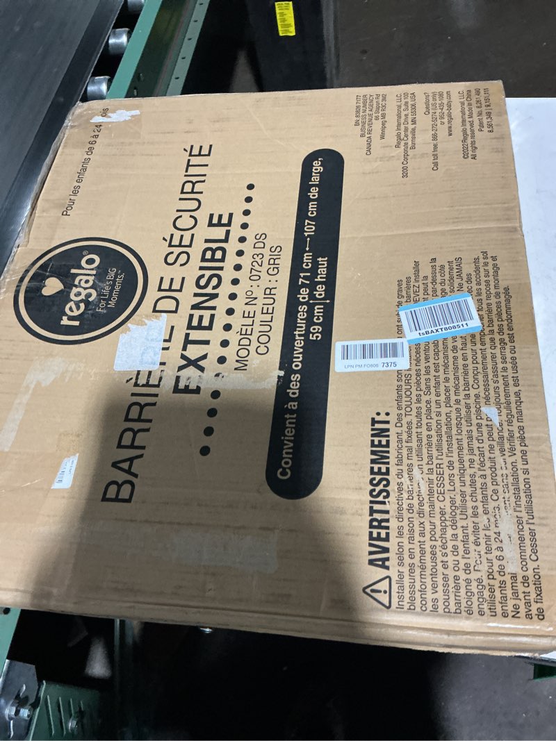 regalo safety 28"-42" extra wide baby gate for doorways & bottom of stairs, pressure mounted safety 