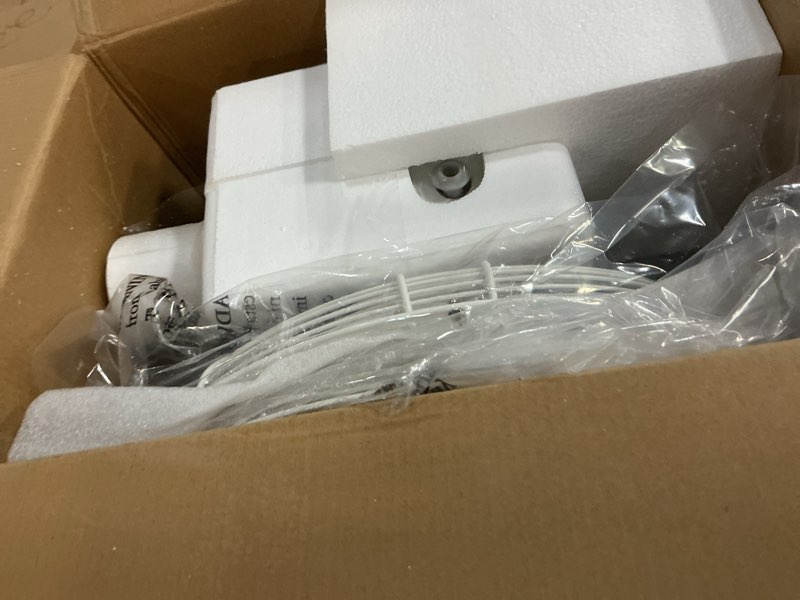 Condition photo showing New/Like New for Good Housekeeping 92602 All-Metal 12" Retro Desk Office Table Fan with Wide Oscillation, 3-Speed Settings & Carrying Handle, Matte White