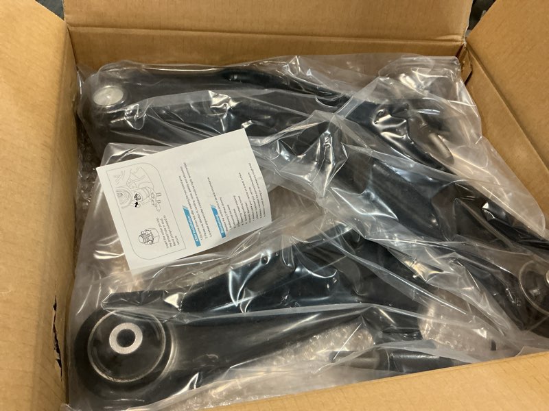 Condition photo showing Good Condition for front lower control arms fit for nissan sentra 2007 2008 2009 2010 2011 2012, suspension kits with ball joint assembly replace k620373 k620374-2pcs 2pcs front lower control arm (07-12)