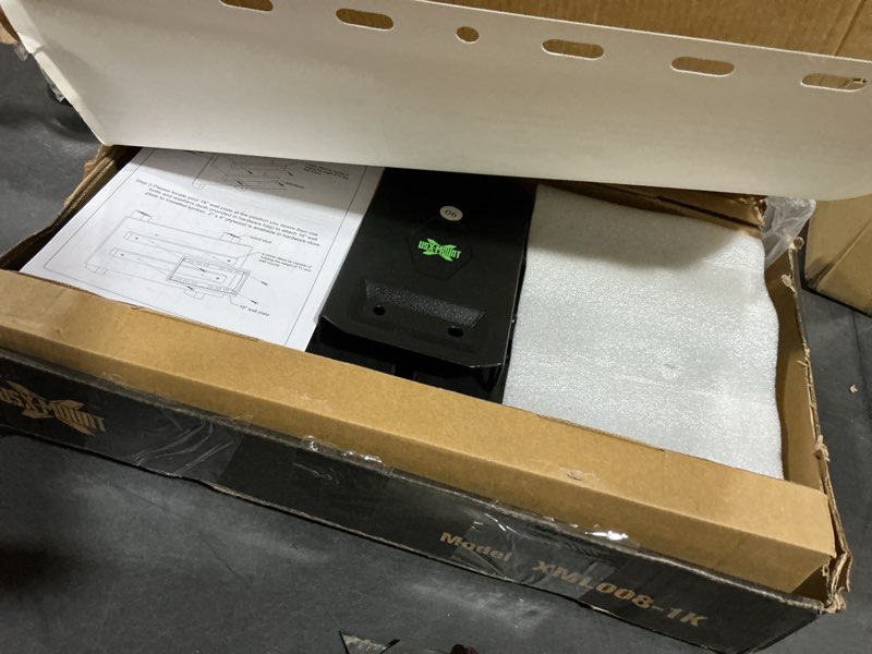 Condition photo showing Good Condition for USX Mount Full Motion TV Wall Mount for Most 42-90 inch Flat Screen/LED/4K, TV Mount Bracket Dual Swivel Articulating Tilt 6 Arms, Max 16" Wood Studs, VESA 600x400mm, Holds up to 132lbs