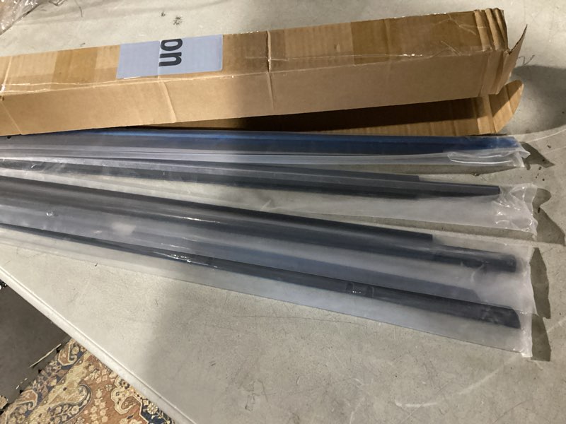 Condition photo showing Good Condition for 8pcs door seal window run channel sweep felt rubber weatherstrip kit compatible with c1500 c2500 c3500 k1500 k2500 k3500 suburban jimmy c10 c20 c30 k5 k10 blazer, oe: 15569071, 15522764, 14027777