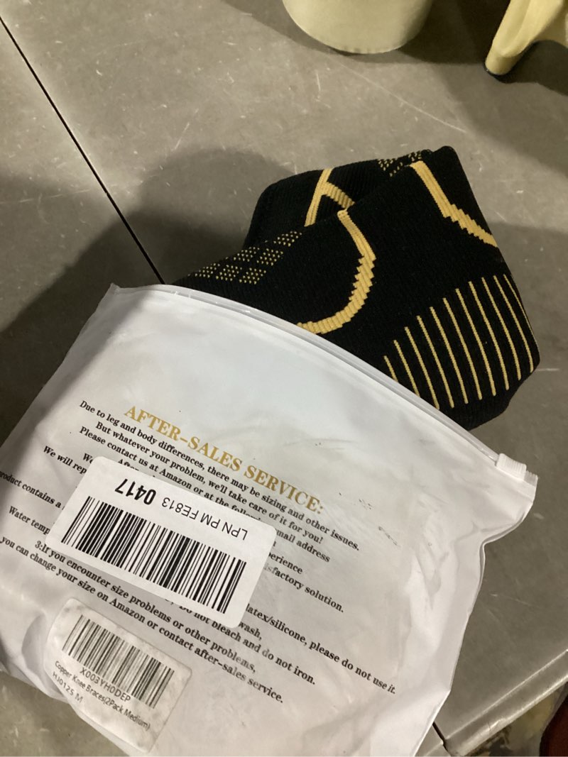 Condition photo showing Good Condition for Copper Knee Braces with Strap for Knee Pain Women and Men(2 Pack), Knee Compression Sleeve for Arthritis, ACL, Meniscus Tear, Joint Pain Relief, Knee Support for Working, Running, Weightlifting(M) Black+Copper Medium