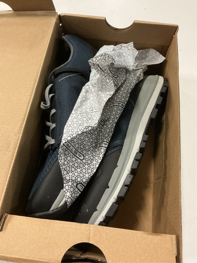 Condition photo showing New/Like New for our turbo ventilated and ultra-light hiker with sticky g rubber outsoles allow you to move quickly and confidently through both desert canyons or tropical trails  ( size  :10.5 ))