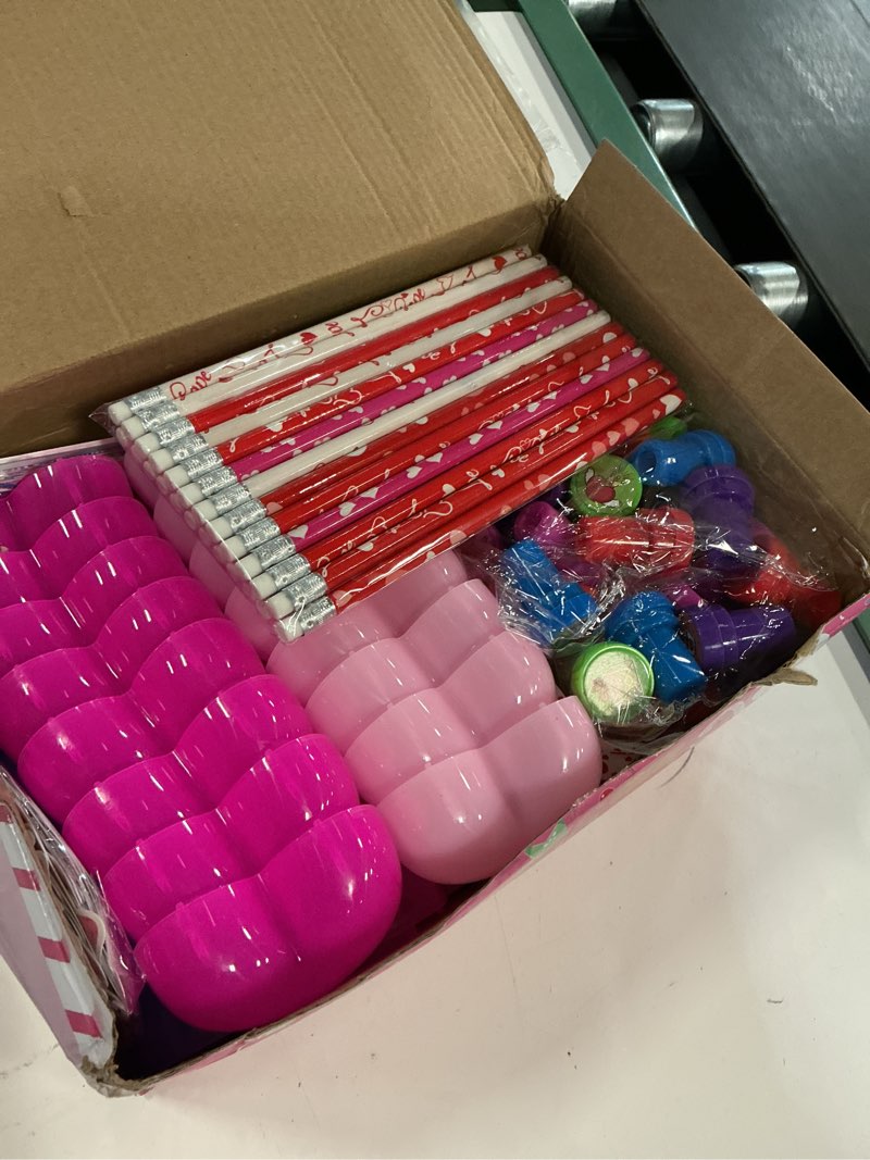 Condition photo showing New/Like New for Valentine’s Day Gift Cards for Kids: 24 Pack Giant Heart-Shaped Lollipop Stationery Set with Pencils, Stickers, Erasers,Stampers, Sharpeners, Slap Bracelets for School Classroom Exchange Party Favors