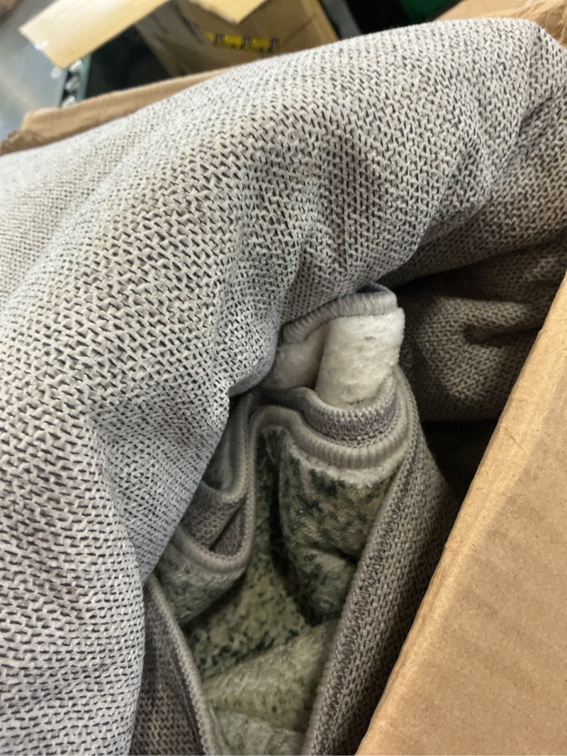 Condition photo showing Good Condition for Carvapet Rugs for Living Room, Green Modern Soft Abstract Low Pile Large Carpet with Rubber Backing, Foldable, Non Slip, Machine Washable (12 x 9 Feet Rectangular, Sage Green Rug)