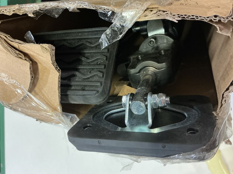 Condition photo showing Good Condition for Third Hand Support Pole Heavy Duty, Cabinet Jacks for Installing Cabinets with 154 LBS Capacity and Expand from 49-1/5 to 114-1/5 in, 2-PC Long 2pcs?49.2 ~ 114.2 inches?