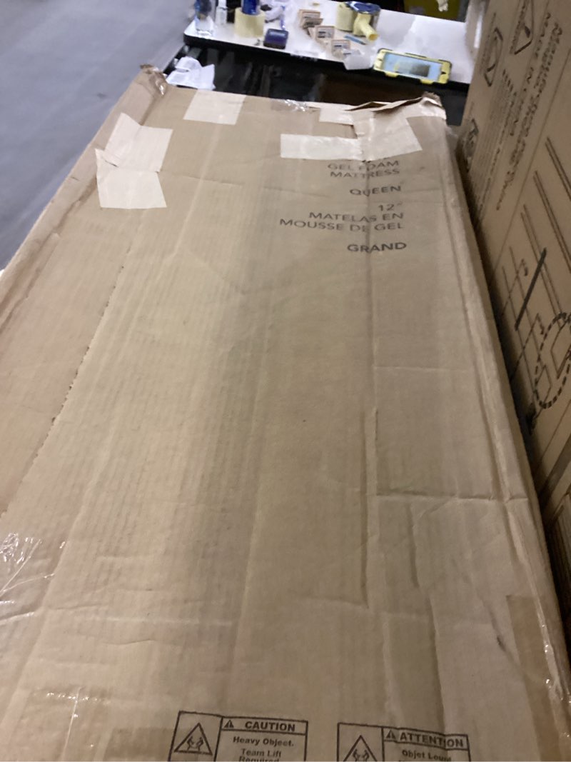 Gel foam queen mattress