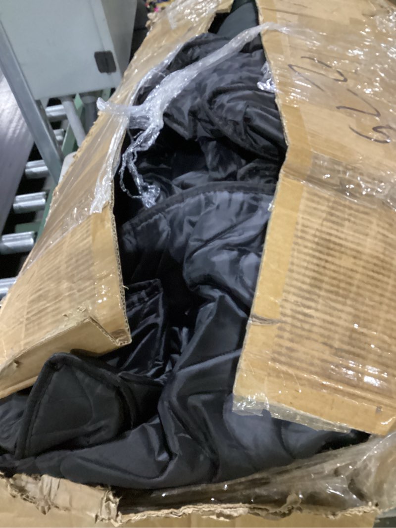 Condition photo showing Good Condition for VEVOR Portable Vocal Booth, 6.56 ft Height, Pro-Grade Recording Studio with Travel Bag, Mobile Tablet Stand, Thickened Soundproofing, Sound Isolation Booth for Echo-Free Vocals, Podcasts, Voiceovers Vocal Booth Pro Black