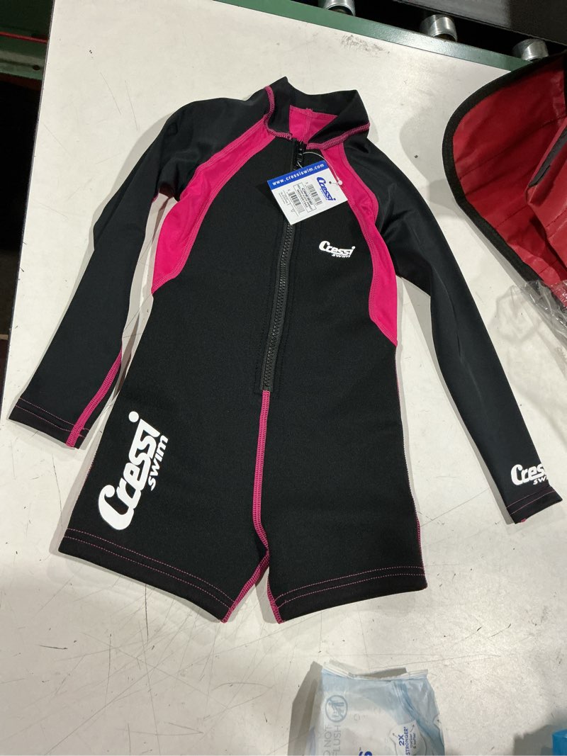 Condition photo showing Good Condition for cressi kids swimsuit in neoprene 1.5mm for boys and girls 2 to 10 years old - kids swimsuit: designed in italy medium black/pink
