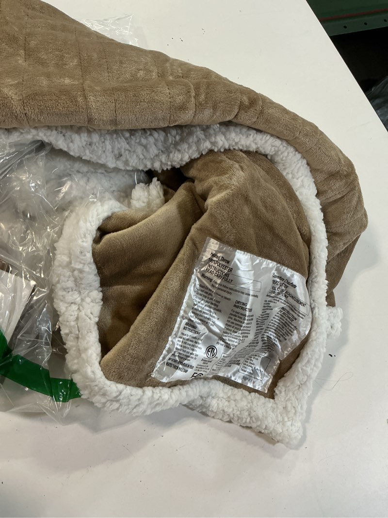Condition photo showing Good Condition for reaks electric heated throw blanket, silky soft flannel & sherpa heating blanket throw with 5 heat levels & 3 hours auto off, warm gifts for women mom grandma, etl certified (50x60 inches, beige) beige throw 50"×60"