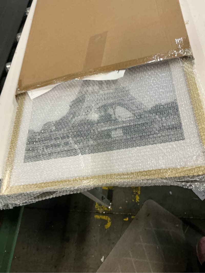 Condition photo showing Good Condition for upsimples 16x24 picture frame, display pictures 14x20 with mat or 16 x 24 without, wall hanging poster frames, gold, 1 pack gold 16x24
