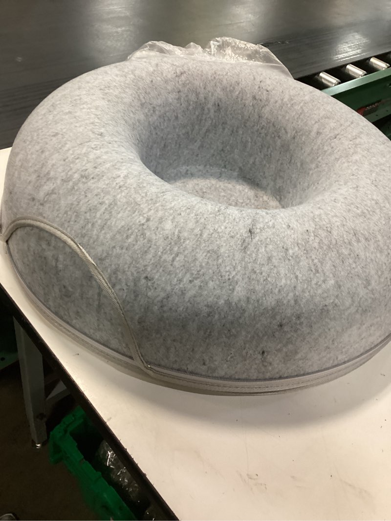 Condition photo showing Good Condition for cattasaurus peekaboo cat cave donut for multiple & large cats up to 30-45 lbs, 3-in-1 self warming cat bed, tunnel & scratcher for indoor cats, washable & detachable small dog bed (light gray, large) light gray large