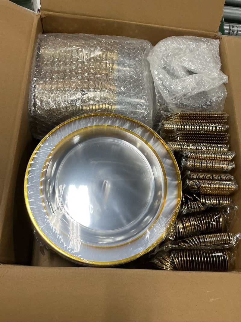 Condition photo showing New/Like New for wellife 600pc gold trim plastic dinnerware set for party: 100 dinner plates, 100 dessert plates, 300 cutlery, 100 cups clear gold 600pcs?100 guests?