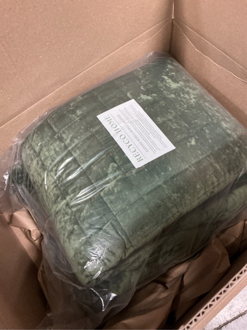 Condition photo showing Good Condition for recyco luxury velvet quilt set full queen size bedding sets, ultra soft velvet comforter set, lightweight channel box stitch oversized bedspread coverlet for all season, with 2 shams, loden green full/queen (88" x 92") loden green