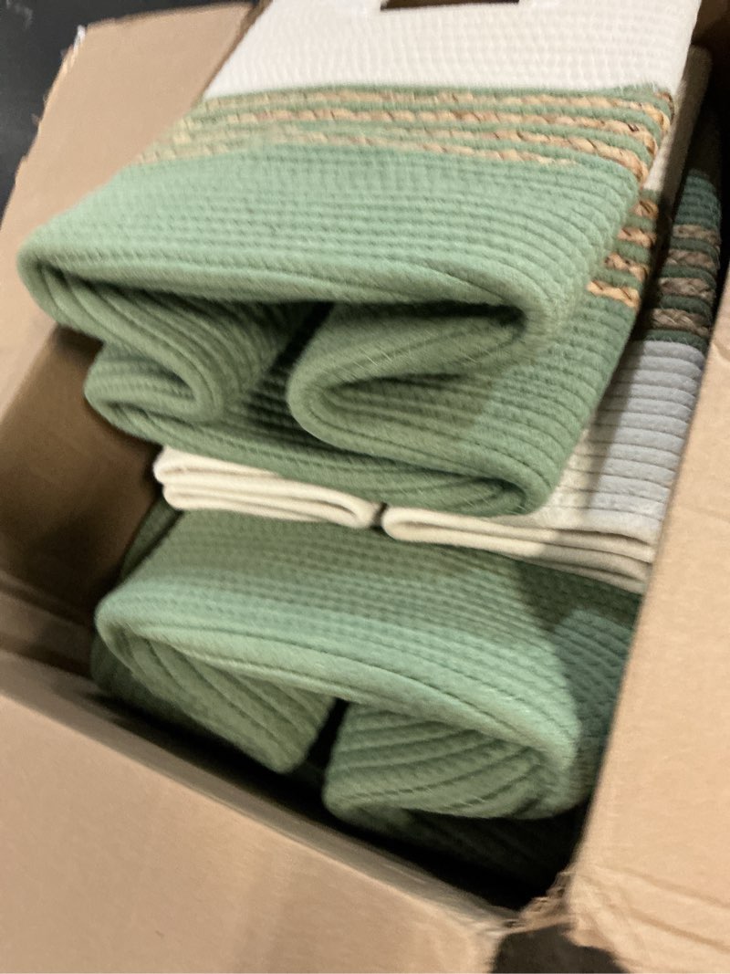 Condition photo showing Good Condition for UBBCARE Set of 4 Storage Cubes 13 X 13 X 13 in, Water Hyacinth Storage Bins for Shelves, Toys, Book, Storage Baskets with Handles, Cotton Rope Woven Baskets for Organizing, Green Green 4Pack-13 X 13 X 13