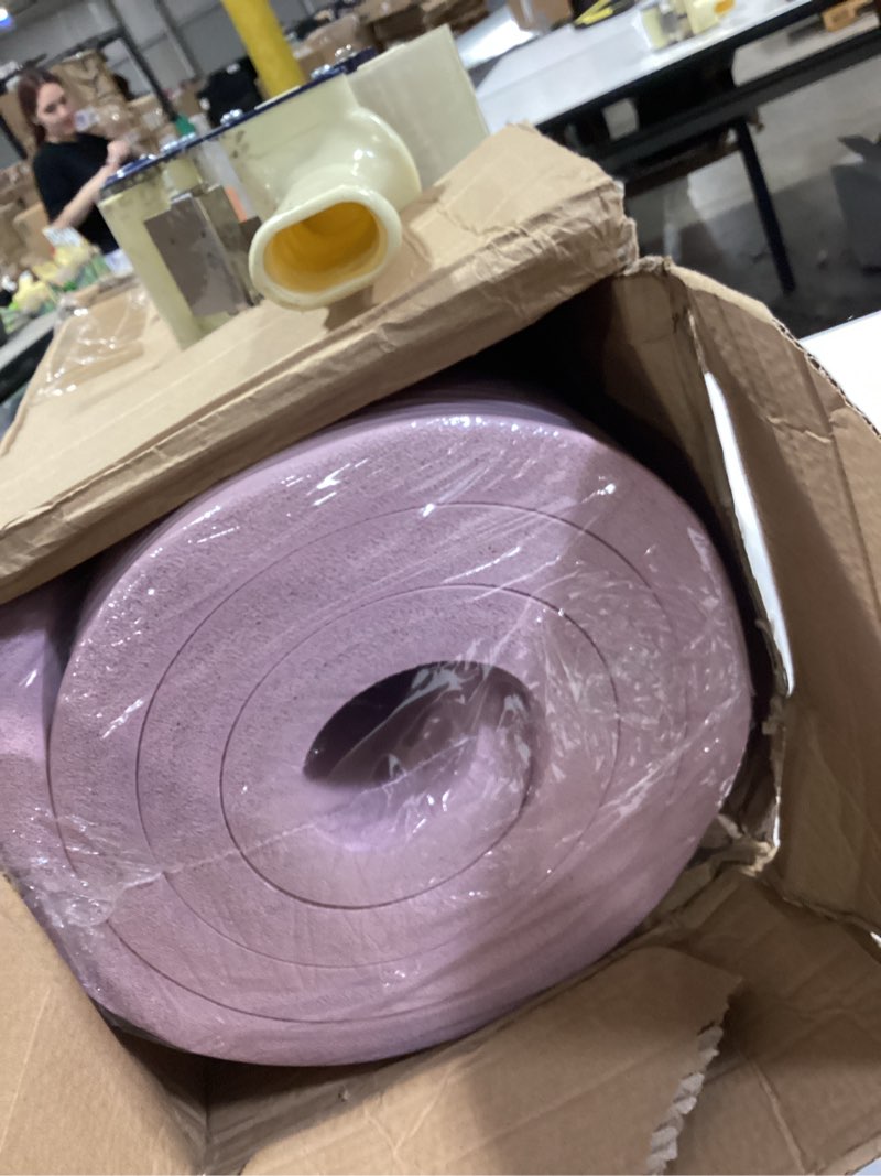 Condition photo showing Good Condition for amazon basics extra thick exercise yoga mat with carrying strap