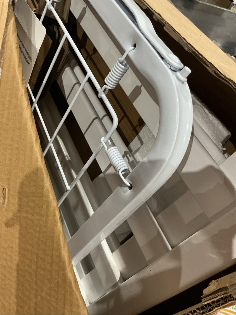 Condition photo showing Good Condition for dream on me carson classic 3-in-1 convertible full-size baby crib in white, greenguard gold & bsa, 4 mattress heights, converts to day & toddler bed, locking wheels, classic nursery design