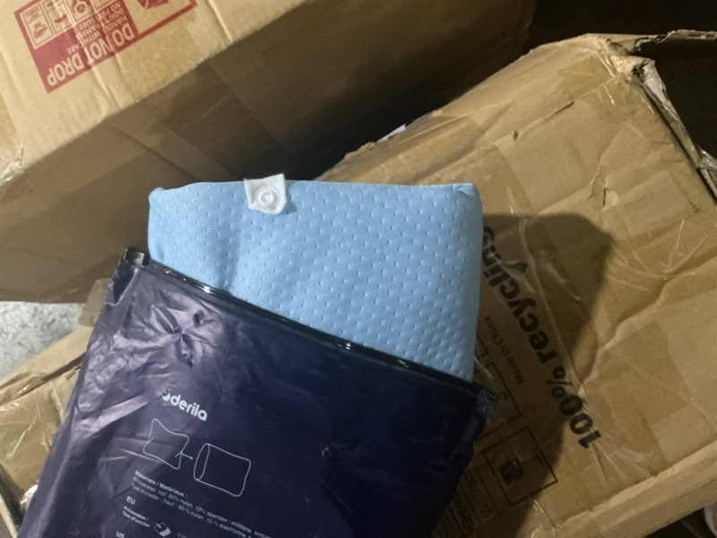 Condition photo showing New/Like New for derila ergo pillowcase cervical neck pillow for sleeping pillow case contour memory foam pillows for back, side sleeper (pillowcase - 21.25 x 14.17 x 4.72 in) pillow case only cooling pillowcase - 21.25 x 14.17 x 4.72 in