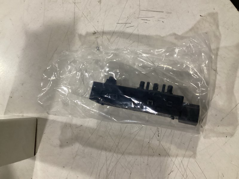 Condition photo showing Good Condition for power seat switch recliner tilt adjust control 8 ways front left driver side compatible with chevrolet chevy camaro/equinox/malibu 2010-2019,cadillac/buick/gmc replacement oem 25974714 12451497