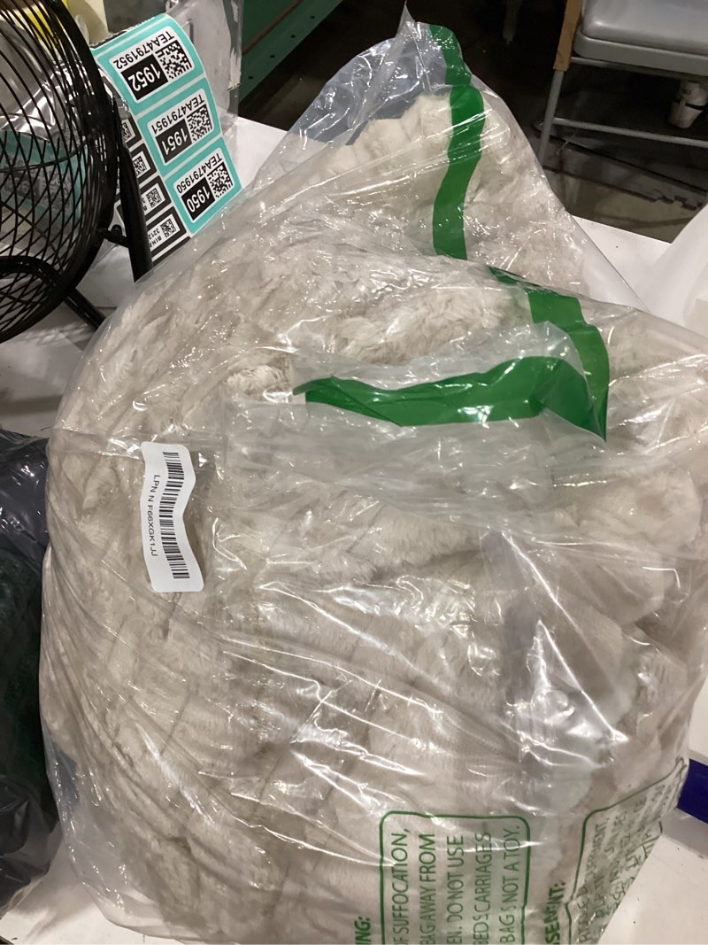 Condition photo showing Good Condition for smiry non slip couch covers for dogs, scratch resistant pet sofa protector, machine washable soft fuzzy thick furniture cover for sofa loveseat sectional large dogs (apricot, 27.6" x 70.9") apricot 27.6"x70.9"