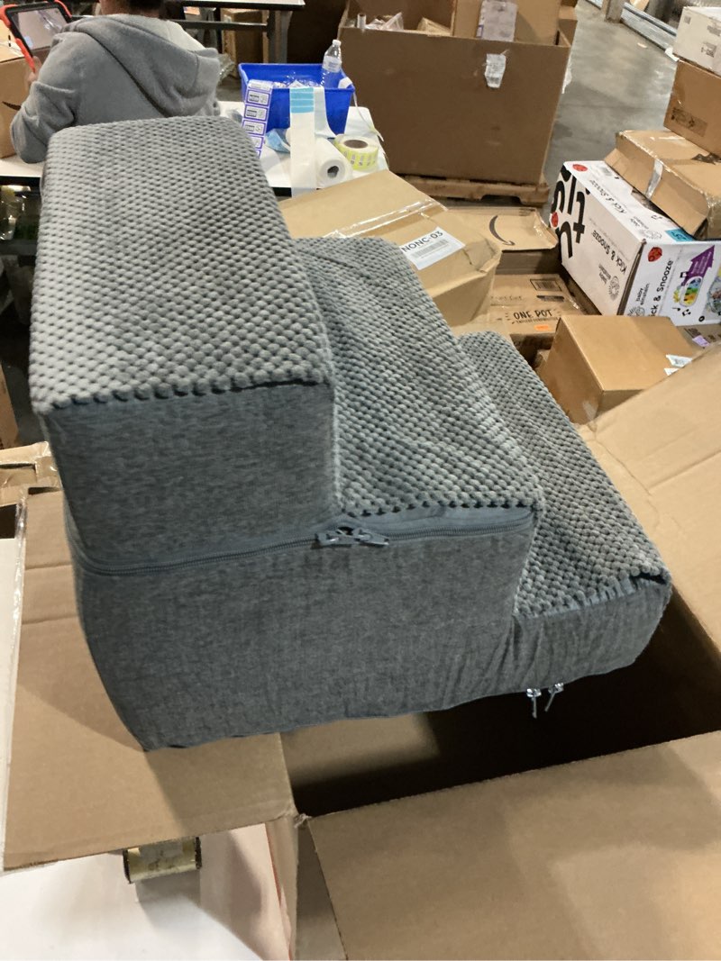 Condition photo showing As Is for Dog Stairs for Small Dogs & Cats,3-Step Extra Wide Non-Slip Pet Steps for Couch Sofa and Chair,Grey,15.7" H Grey 3 15.7"H