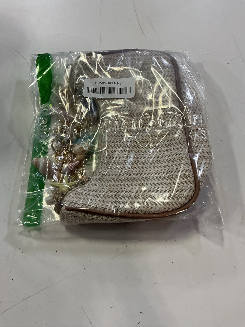 Condition photo showing Good Condition for verdusa women's boho seashell starfish straw shoulder handbags chain strap top handle underarm bags one size multicolor