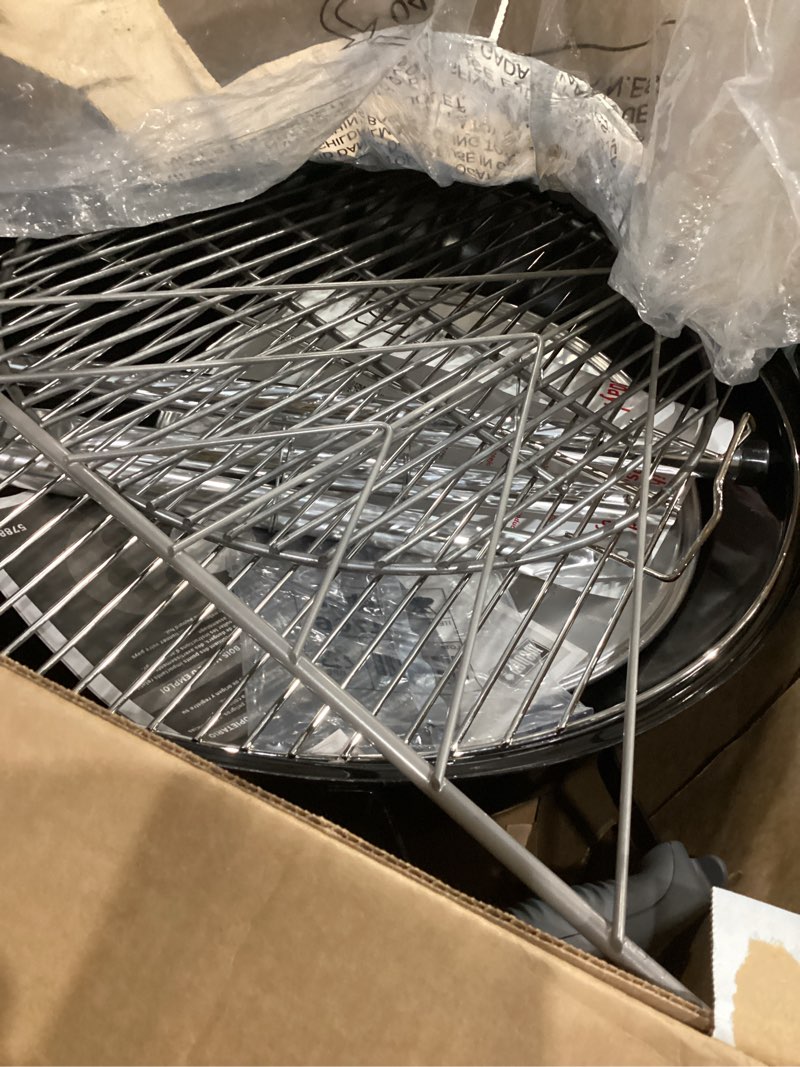 Condition photo showing Good Condition for weber original kettle charcoal grill, 22-inch, black – classic outdoor bbq grill with one?touch™ cleaning system & precise temperature control dampers