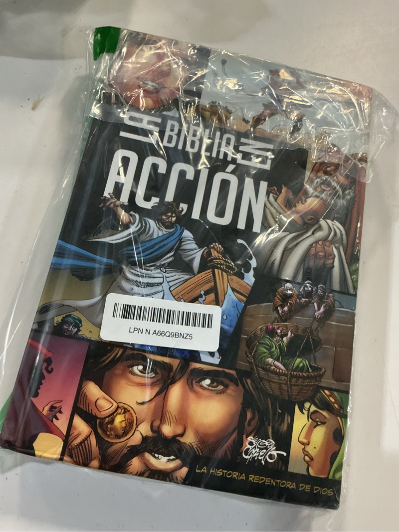 Condition photo showing Good Condition for La Biblia en acción (The Action Bible) (Spanish) (Action Bible Series) (Spanish Edition)