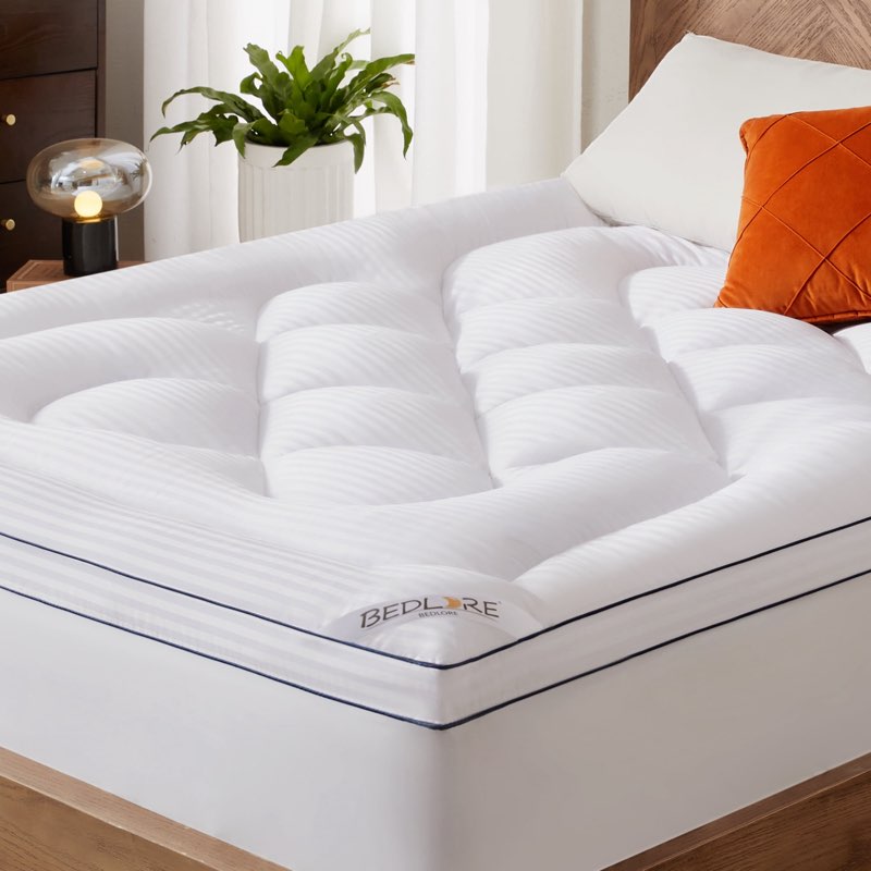 Bedlore mattress topper (unknown size)(similar to stock photo)