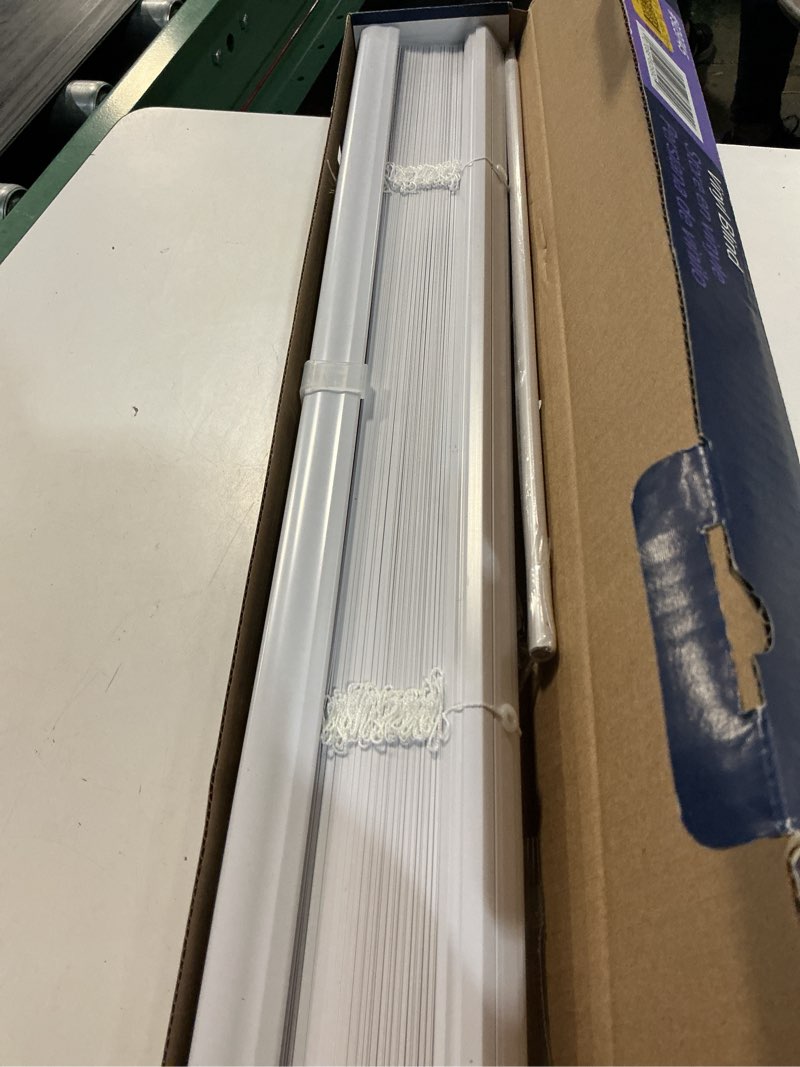 Condition photo showing Good Condition for levolor trim+go 1-in slat width 29-in x 72-in cordless white vinyl room darkening mini blinds