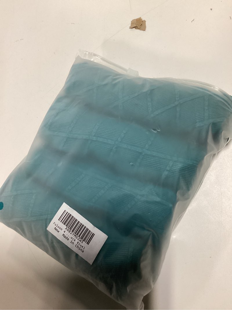 Condition photo showing New/Like New for Similar Fuloon Stretch Jacquard Chair Seat Covers Set of 4, Removable Washable Anti-Dust Dining Room Chair Seat Cushion Slipcovers (4, Peacock Blue)