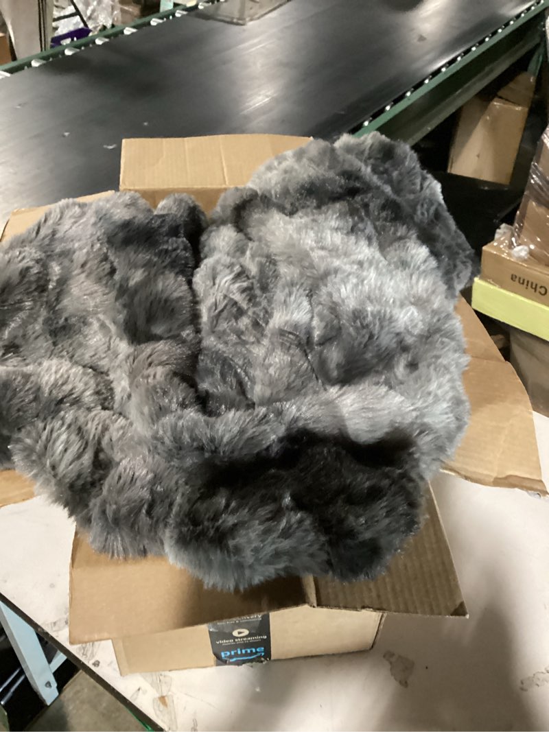 Condition photo showing Good Condition for faux mink throw