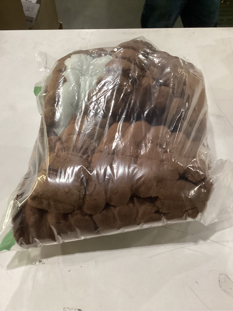Condition photo showing Good Condition for Smiry Couch Cover for Dogs Washable, Non Slip Fuzzy Pet Couch Covers for 3 Cushion Sofa Pet Friendly, Thick Soft Sofa Slipcovers Cushion Protector (Brown, 27.6" x 27.6") Brown 27.6" x 27.6"