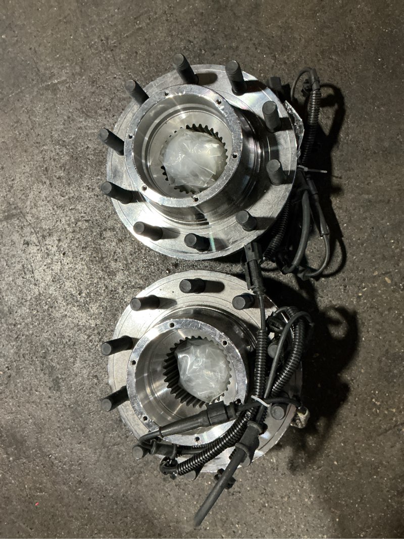 Condition photo showing Good Condition for front wheel hub and bearing assembly