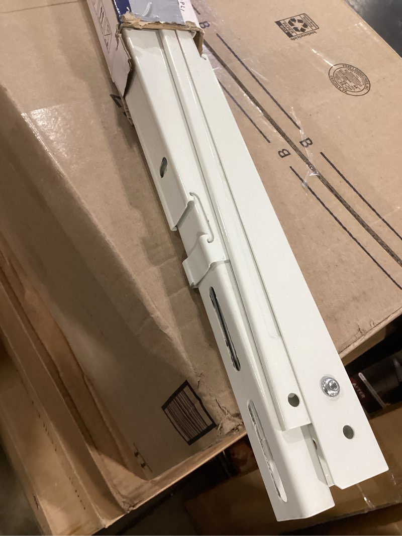 Condition photo showing Good Condition for appli parts soporte para unidad condensadora de aire acondicionado tipo mini split hasta 160kg incluye barra transversal con nivel, pernos y gomas de fijacion apab-3160