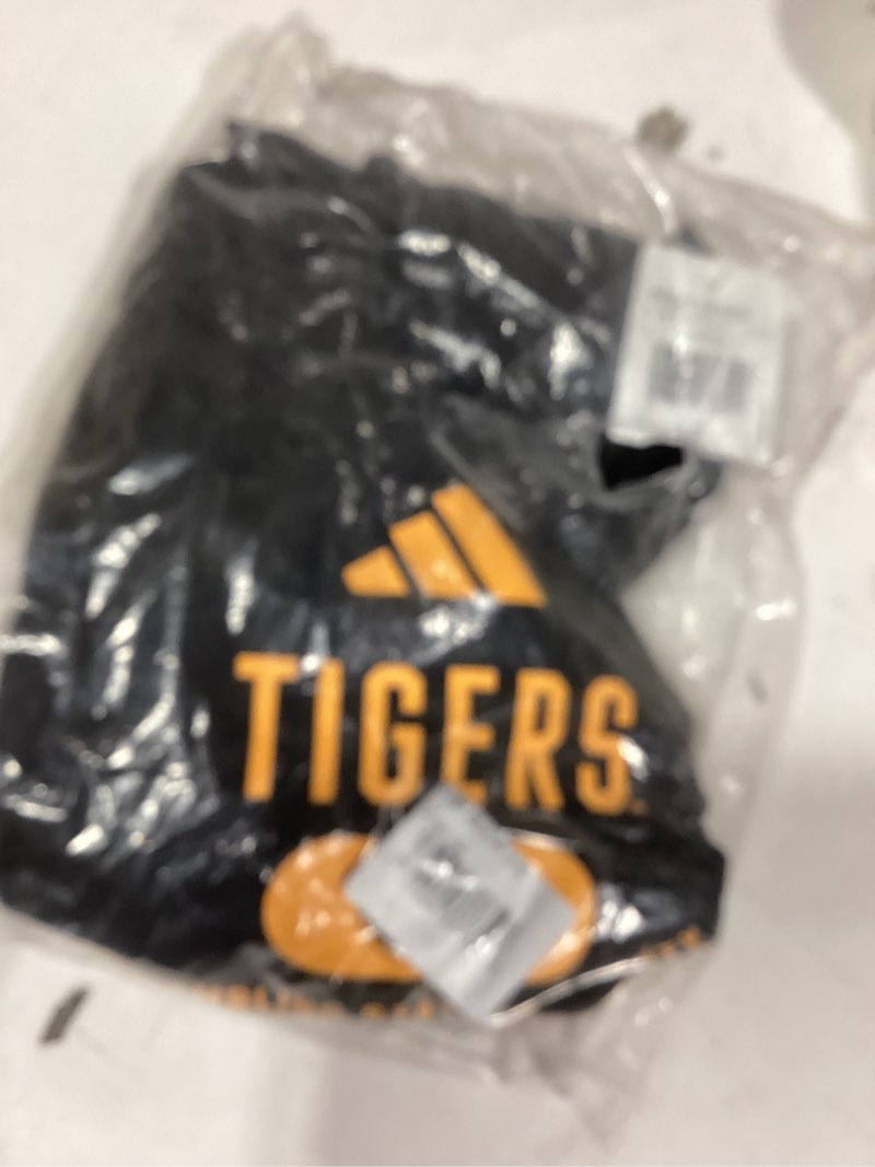 Condition photo showing Good Condition for Similar product adidas Men's NCAA Designed for Training Team Hoodie Grambling Tigers X-Large Black/Team Collegiate Gold/Grambling State Universtiy