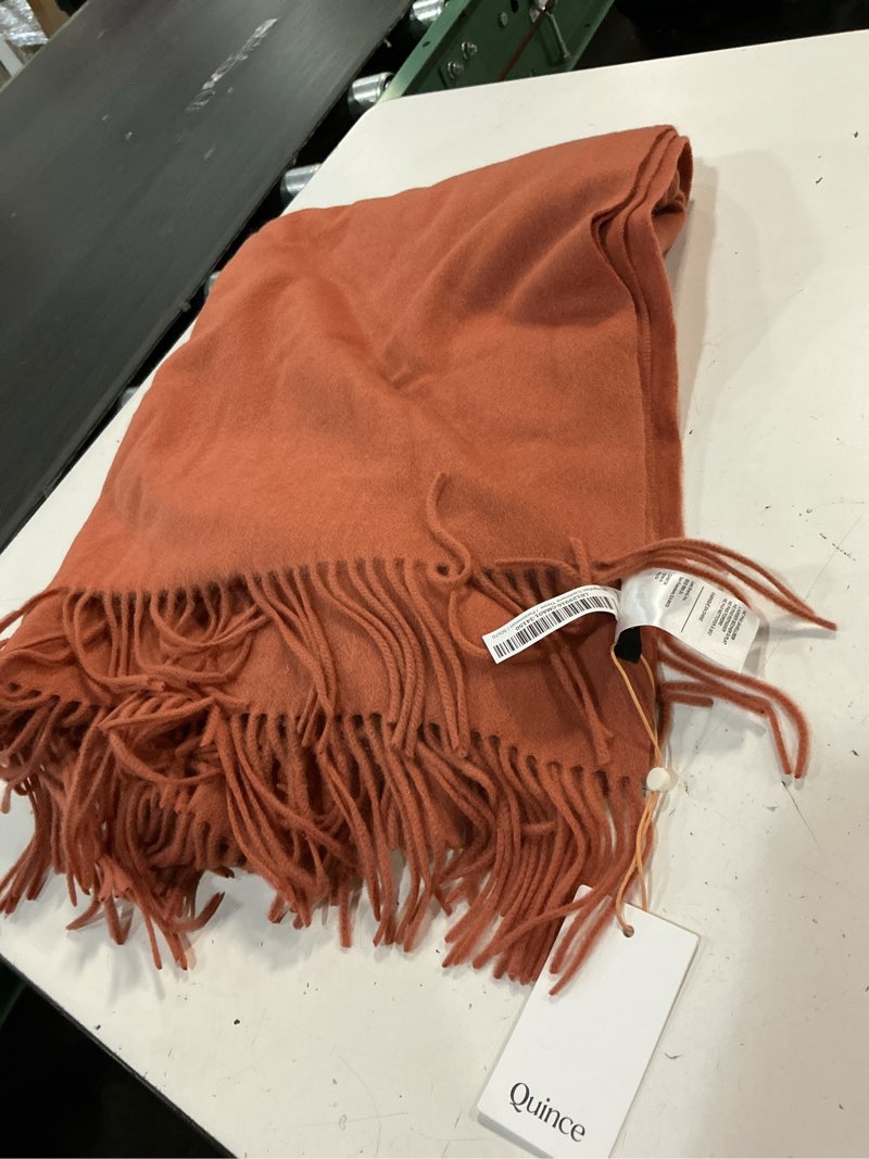 Condition photo showing Good Condition for quince mongolian cashmere throw core color: persimmon 50x70