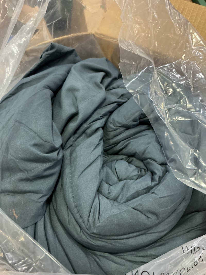 Condition photo showing Good Condition for Monbix California King Size Comforter Set - 7 Pieces Bed in a Bag Cal King, Blue Grey Bedding Sets with Comforter, All Seasons Comforter Bed Set with Sheets, Pillowcases & Shams Blue Gray Cal King(108"X92")